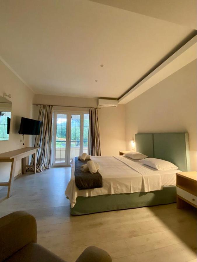 Callisto Beach Hotel Лиападес Екстериор снимка